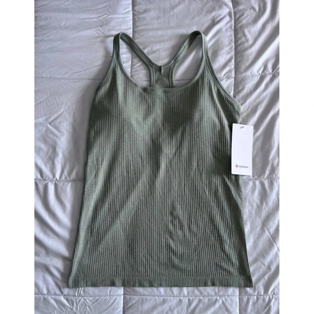 New Lululemon Ebb to Street Tank Top Size 12 W/Bra Hip Length Fog Green NWT